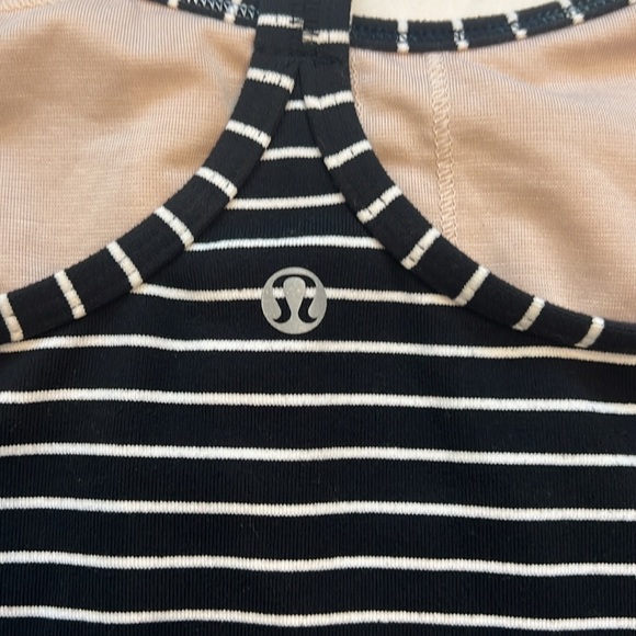 LULU LEMON TANK TOP. Black/white striped. Size 8 - Picture 3 of 3